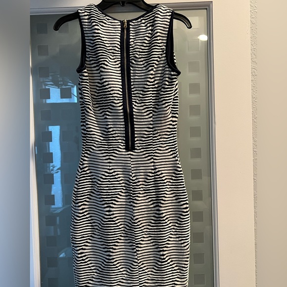 Navy blue and white mini dress - Picture 2 of 2